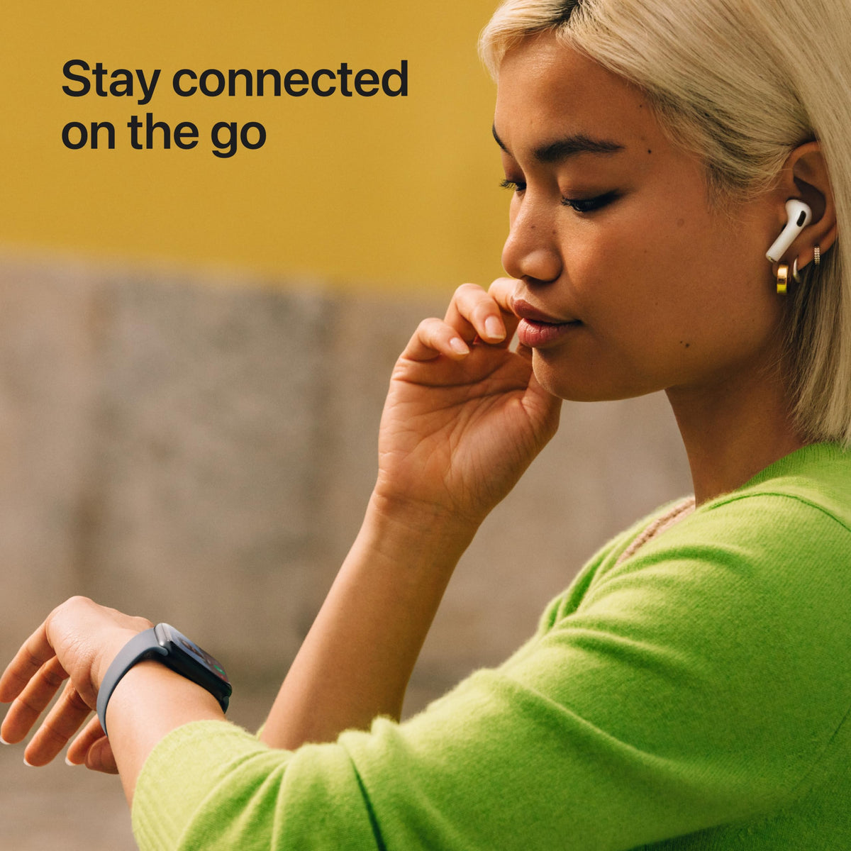 Apple Watch SE 3 GPS 40mm — Cassa Alluminio Galassia, Cinturino Sport S/M, Always-On, Resistente all'Acqua