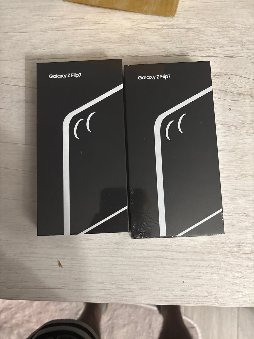 Samsung Galaxy Z Flip7 – Smartphone Pieghevole | Garanzia 3 Anni