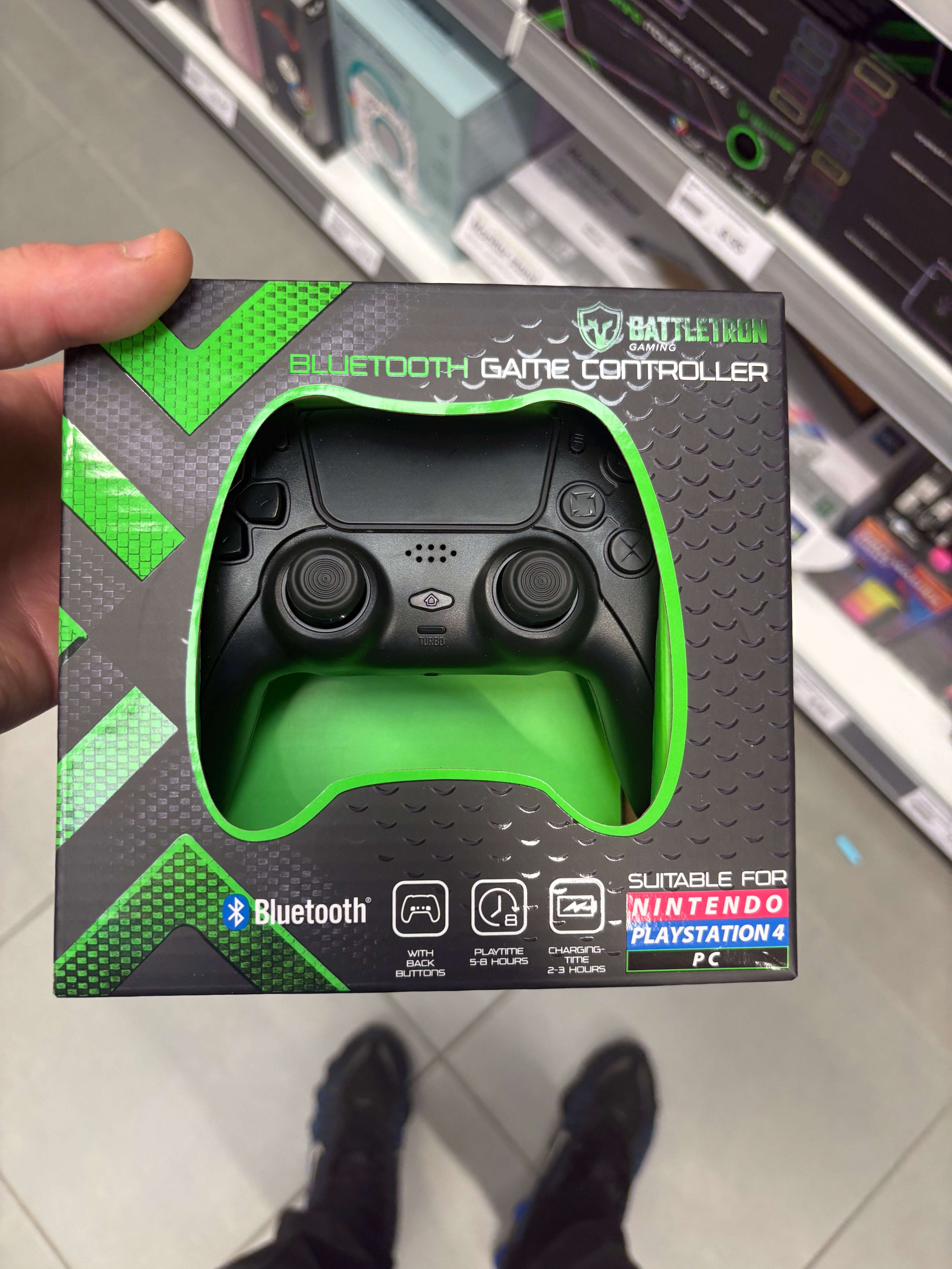 Controller Bluetooth Battletron nero con pulsanti posteriori per PS4, PC e Nintendo