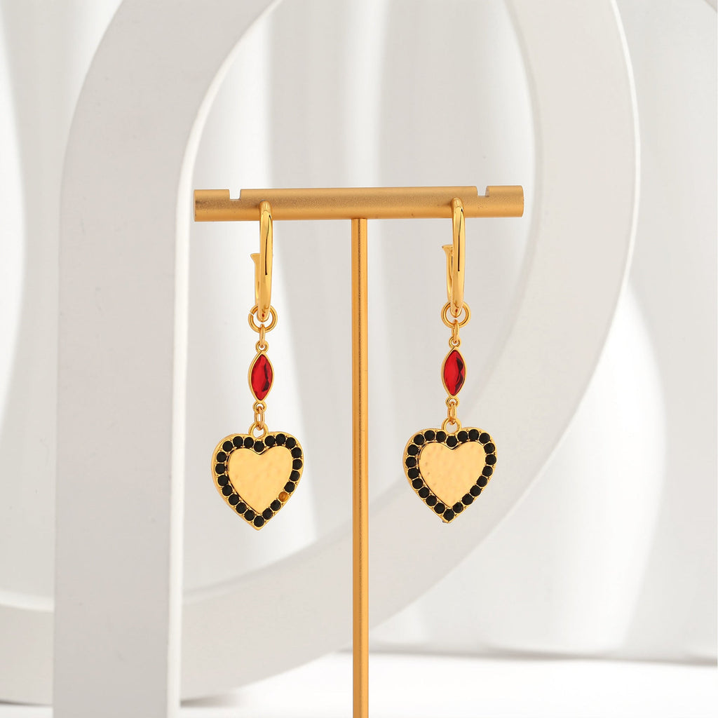 Retro black heart-shaped earrings, European and American minimalist red heart-shaped gold earrings, diamond studded high-end earrings