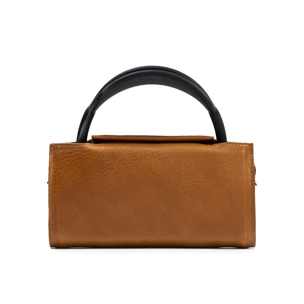 Geometric Goods Custodia AirPods Max Full-Grain Leather The Minimalist 3.0 – Tracolla, Magnete, Fatta in Europa
